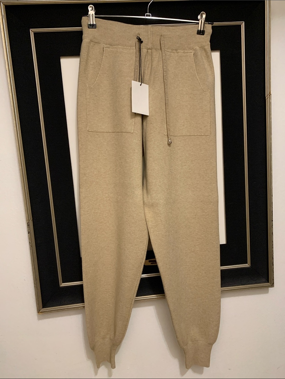 100% cashmere jogger pants